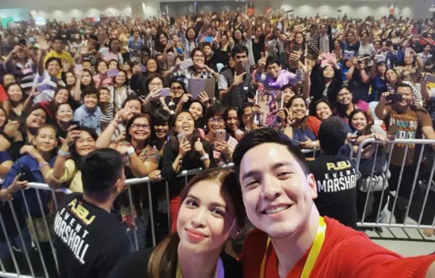 Photo from @mainedcm/Instagram