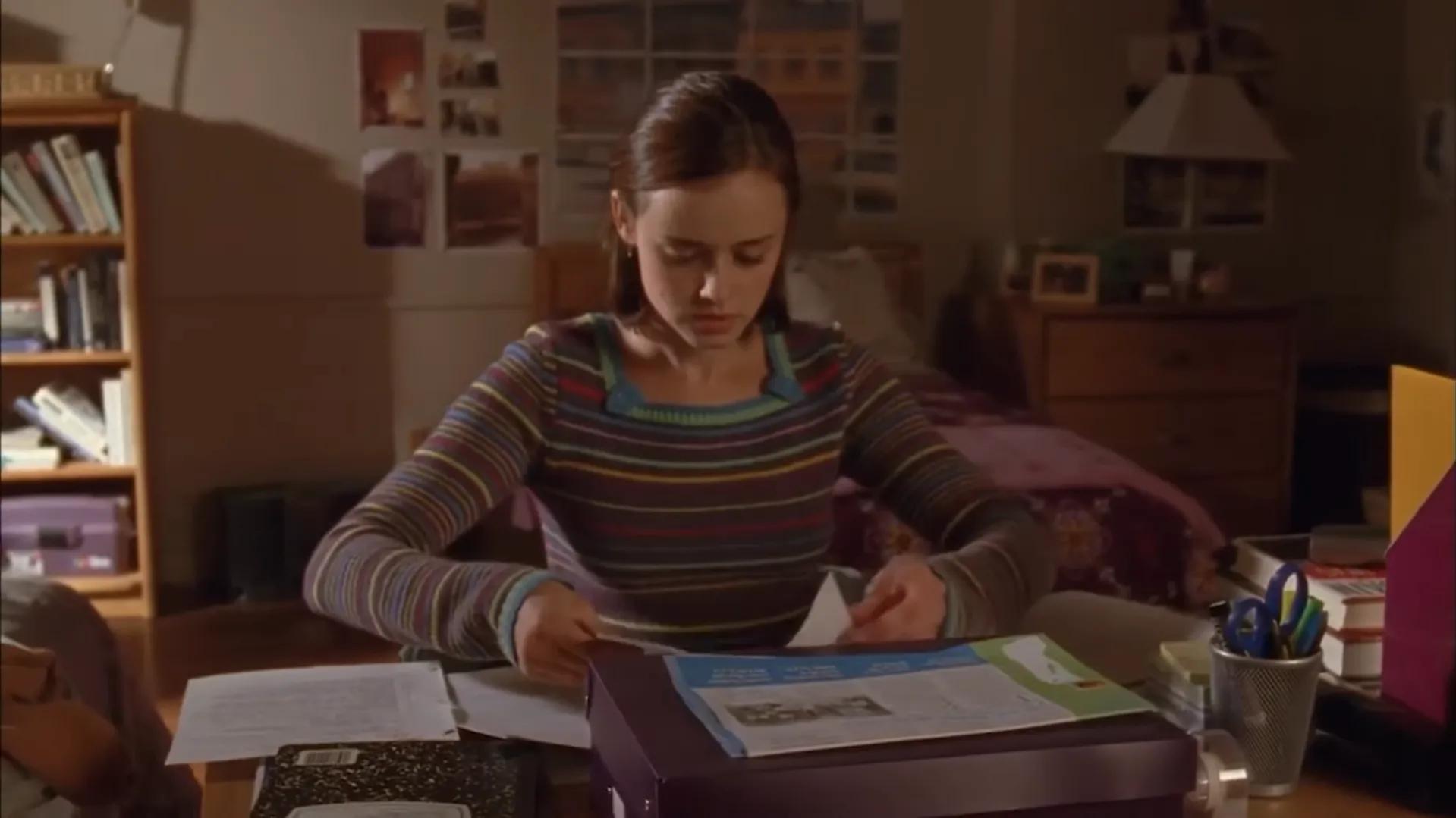 Screenshot from Gilmore Girls (2000)