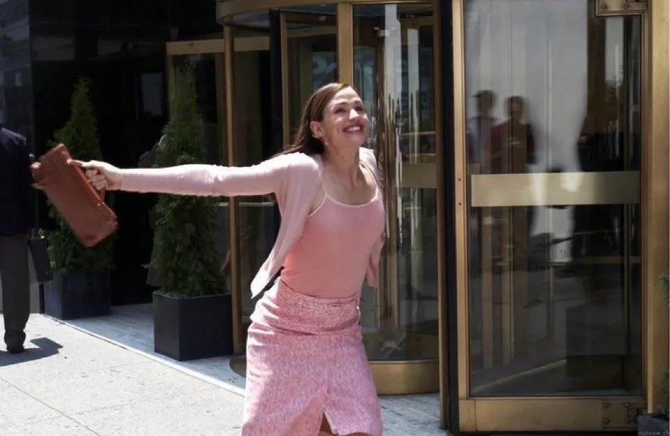Screenshot from 13 Going on 30 (2004)