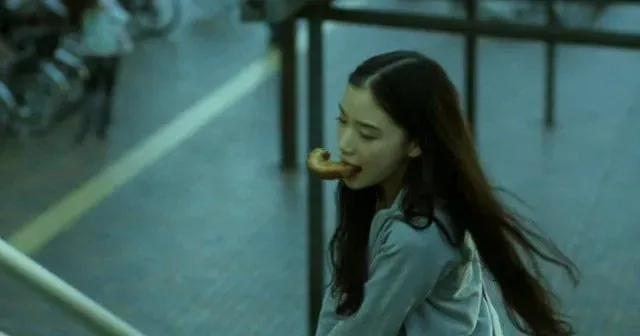 (Screengrab from One Million Yen Girl (2008))