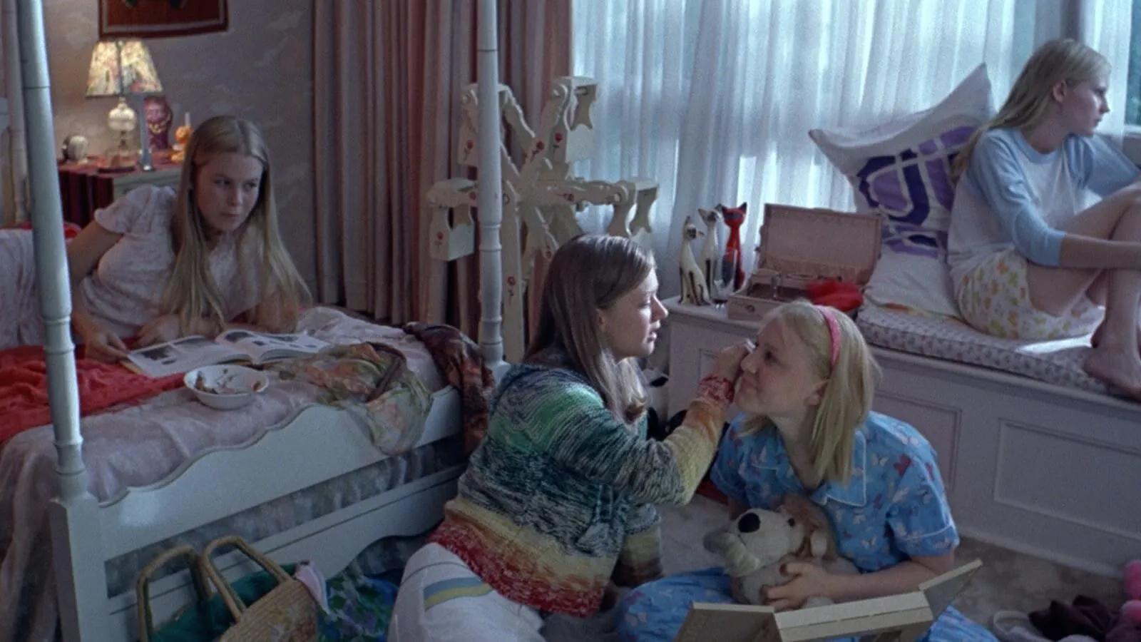 Photo from The Virgin Suicides (1999) Photo from The Virgin Suicides (1999)